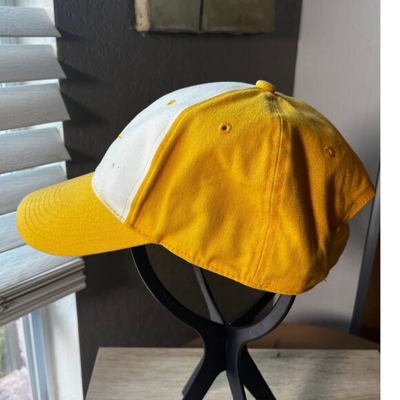 Nike Yellow White Swoosh Adjustable Baseball Cap - Picture 2 of 7
